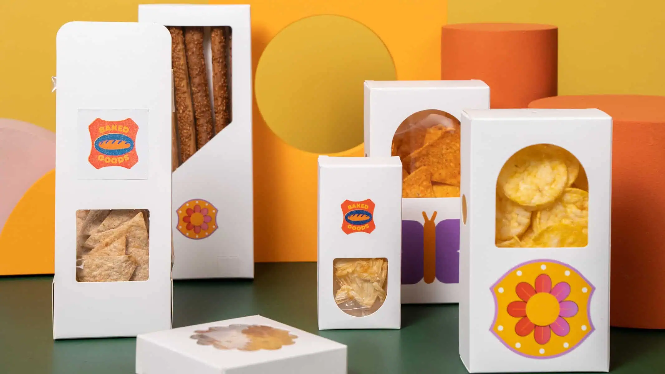 Folding cartons for food products and snacks